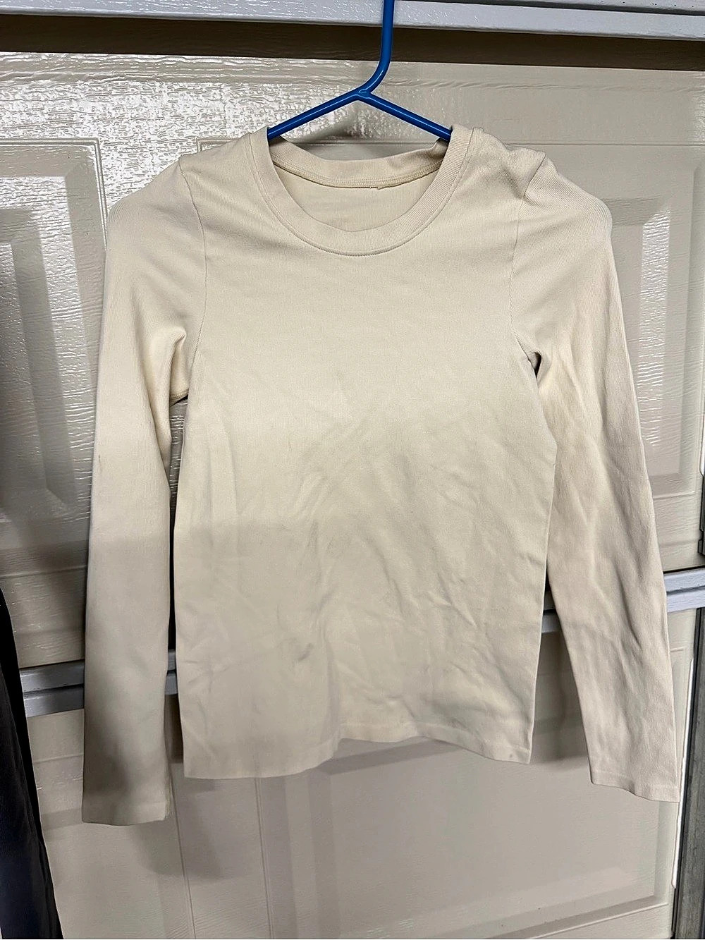 Oqq Long Sleeve Ribbed Top in Cream Size Small